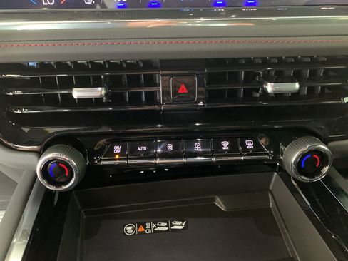 New 2026 Chevrolet Suburban RST w/ Comfort Package RWD image 28