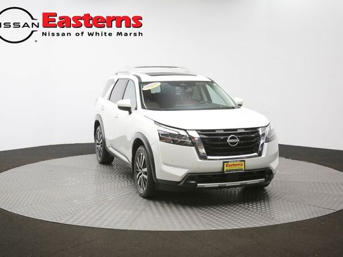 Used 2023 Nissan Pathfinder Platinum AWD/4WD image 54