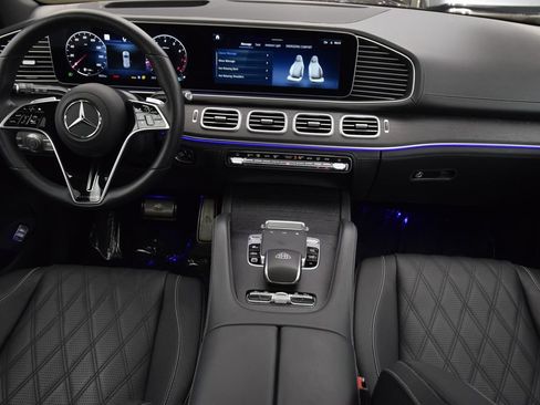 Used 2026 Mercedes-Benz Maybach GLS 600 4MATIC image 20