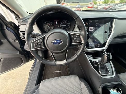 Used 2025 Subaru Outback Premium image 14