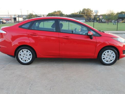 Used 2014 Ford Fiesta SE w/ SE Fuel Economy Package image 14