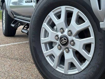 New 2026 Toyota Tacoma SR5