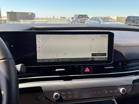 Used 2026 Kia Carnival FWD image 20