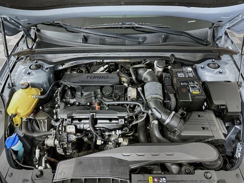 Used 2021 Kia K5 LXS image 28