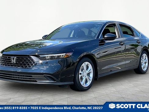 Used 2025 Honda Accord LX image 3