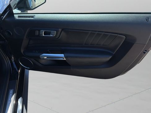 Used 2022 Ford Mustang Premium RWD image 8