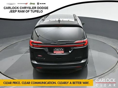 New 2026 Chrysler Pacifica Limited w/ Uconnect Theater Family Group image 37