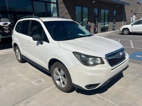 Used 2015 Subaru Forester 2.5i w/ Alloy Wheel Package AWD/4WD image 2