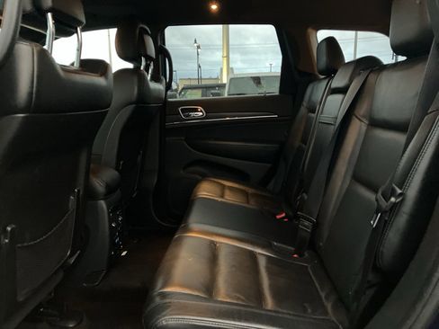Used 2018 Jeep Grand Cherokee Limited image 30
