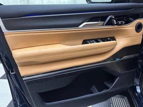 New 2026 Jeep Grand Wagoneer L Summit AWD/4WD image 10