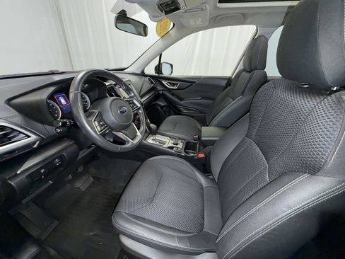 Used 2021 Subaru Forester Premium image 11