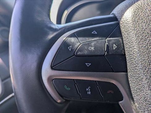 Used 2018 Jeep Grand Cherokee Limited AWD/4WD image 15