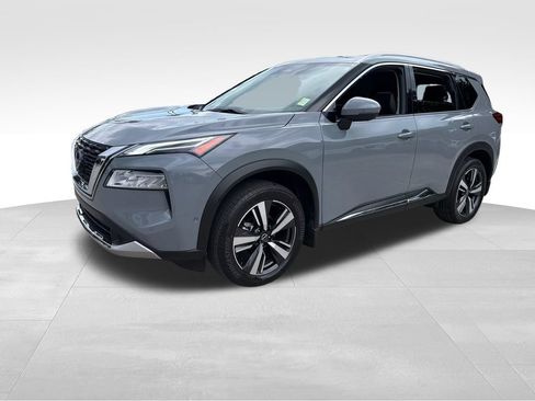 Certified 2023 Nissan Rogue Platinum w/ Platinum Premium Package FWD image 3