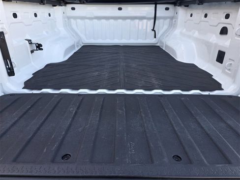 Used 2025 Chevrolet Colorado W/T image 23