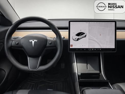 Used 2019 Tesla Model 3 AWD/4WD image 8