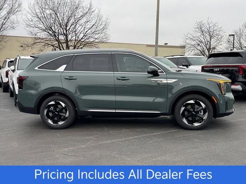 New 2026 Kia Sorento EX FWD image 2