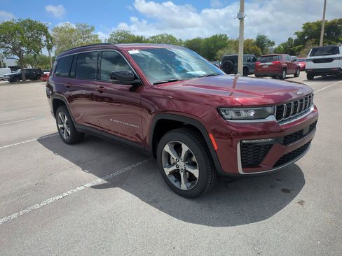 New 2026 Jeep Grand Cherokee L Limited RWD image 2