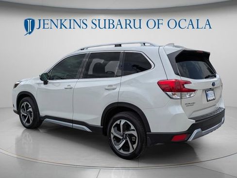 Used 2023 Subaru Forester Touring AWD/4WD image 5