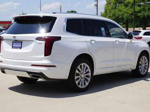 Used 2024 Cadillac XT6 Premium Luxury w/ Technology Package AWD/4WD image 3