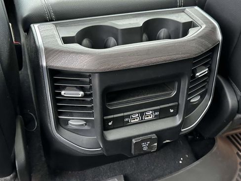 Used 2025 RAM 1500 Laramie image 14