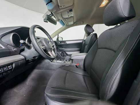 Used 2017 Subaru Outback 2.5i Premium image 13