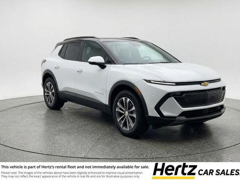 Used 2025 Chevrolet Equinox LT image 1