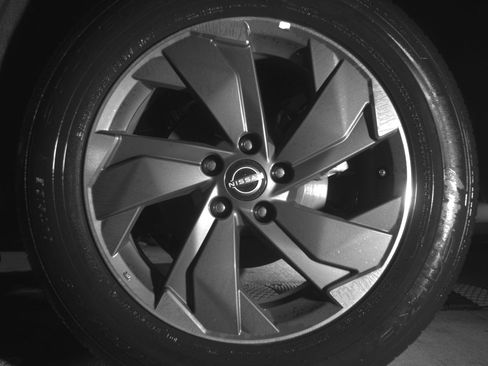 Used 2025 Nissan Rogue SV FWD image 14