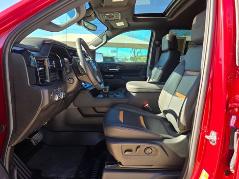 Certified 2024 GMC Sierra 1500 AT4 w/ Technology Package image 9