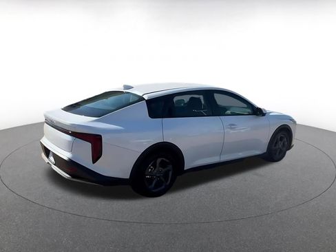 Used 2025 Kia K4 FWD image 12