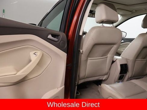 Used 2015 Ford Escape Titanium w/ Equipment Group 301A AWD/4WD image 28