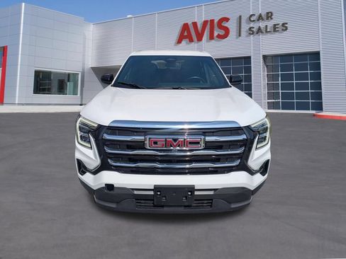 Used 2025 GMC Terrain Elevation AWD/4WD image 2