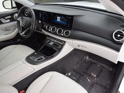 Used 2022 Mercedes-Benz E 350 Sedan image 15