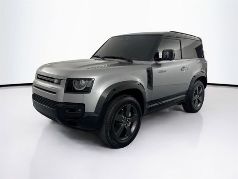 Used 2024 Land Rover Defender 90 X-Dynamic SE image 1