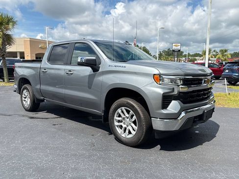 Used 2023 Chevrolet Silverado 1500 LT AWD/4WD image 32