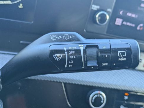 Used 2023 Kia Sportage LX AWD/4WD image 28