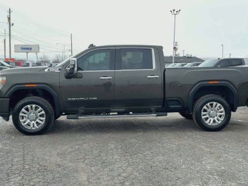 Certified 2022 GMC Sierra 2500 Denali image 5