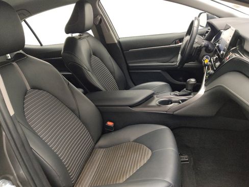 Used 2021 Toyota Camry SE image 21