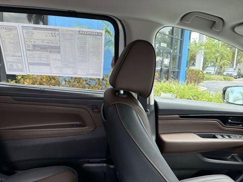 New 2026 Honda Odyssey Elite image 16