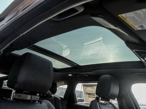 New 2026 Land Rover Range Rover Velar Dynamic SE image 23