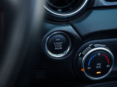 Used 2020 FIAT 124 Spider Abarth w/ Convenience Group image 17