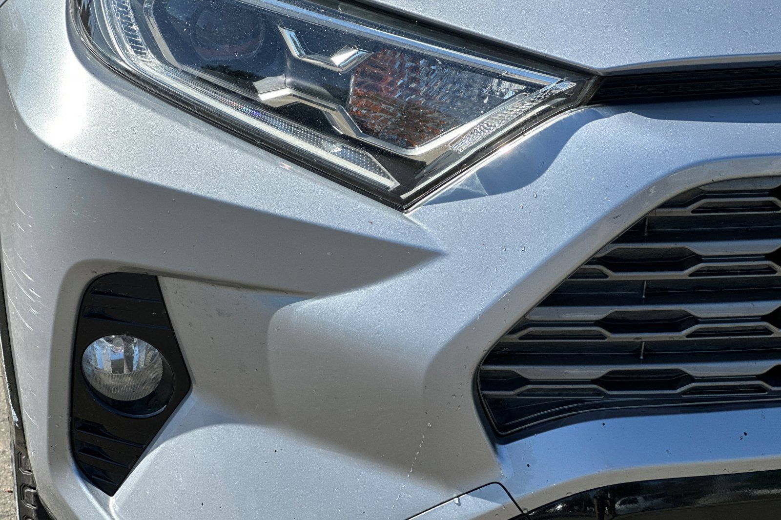 Used 2019 Toyota RAV4 XSE w/ Carpet Mat Package AWD/4WD image 45