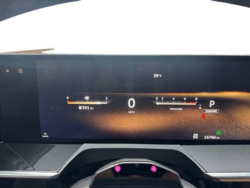 Used 2025 INFINITI QX80 Sensory image 25