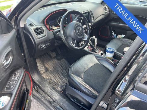 Used 2018 Jeep Compass Trailhawk w/ Cold Weather Group image 8