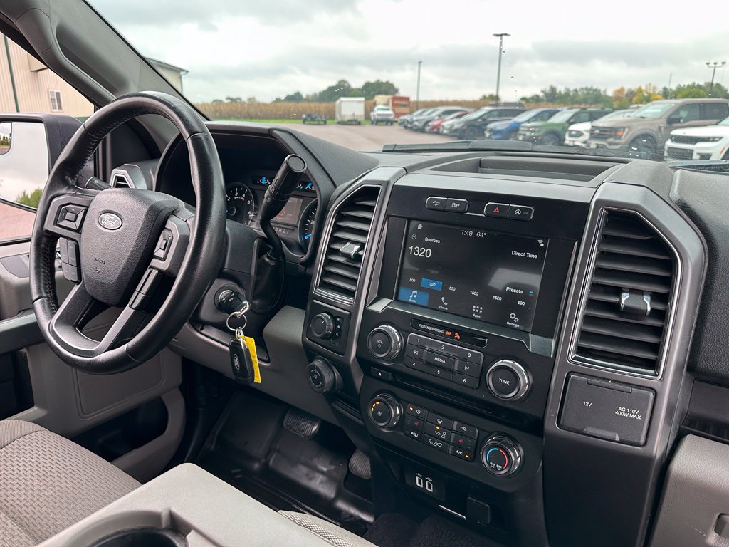 Used 2017 Ford F150 XLT w/ Equipment Group 302A Luxury AWD/4WD image 30
