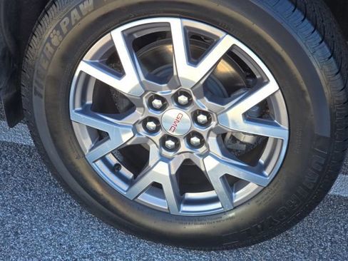 Used 2020 GMC Acadia SLT image 8