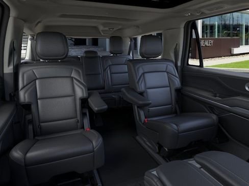 New 2025 Lincoln Navigator L Reserve AWD/4WD image 41