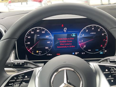 Certified 2025 Mercedes-Benz GLC 300 image 35