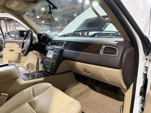 Used 2013 GMC Sierra 3500 Denali image 19