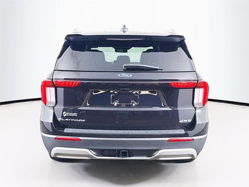 Used 2025 Ford Explorer Platinum AWD/4WD image 10