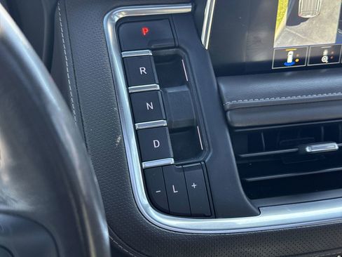 Used 2022 GMC Yukon SLT w/ SLT Premium Package AWD/4WD image 26